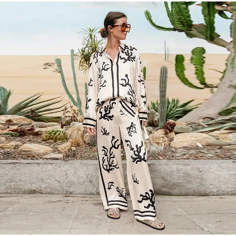 Kimono - White - Black Detail